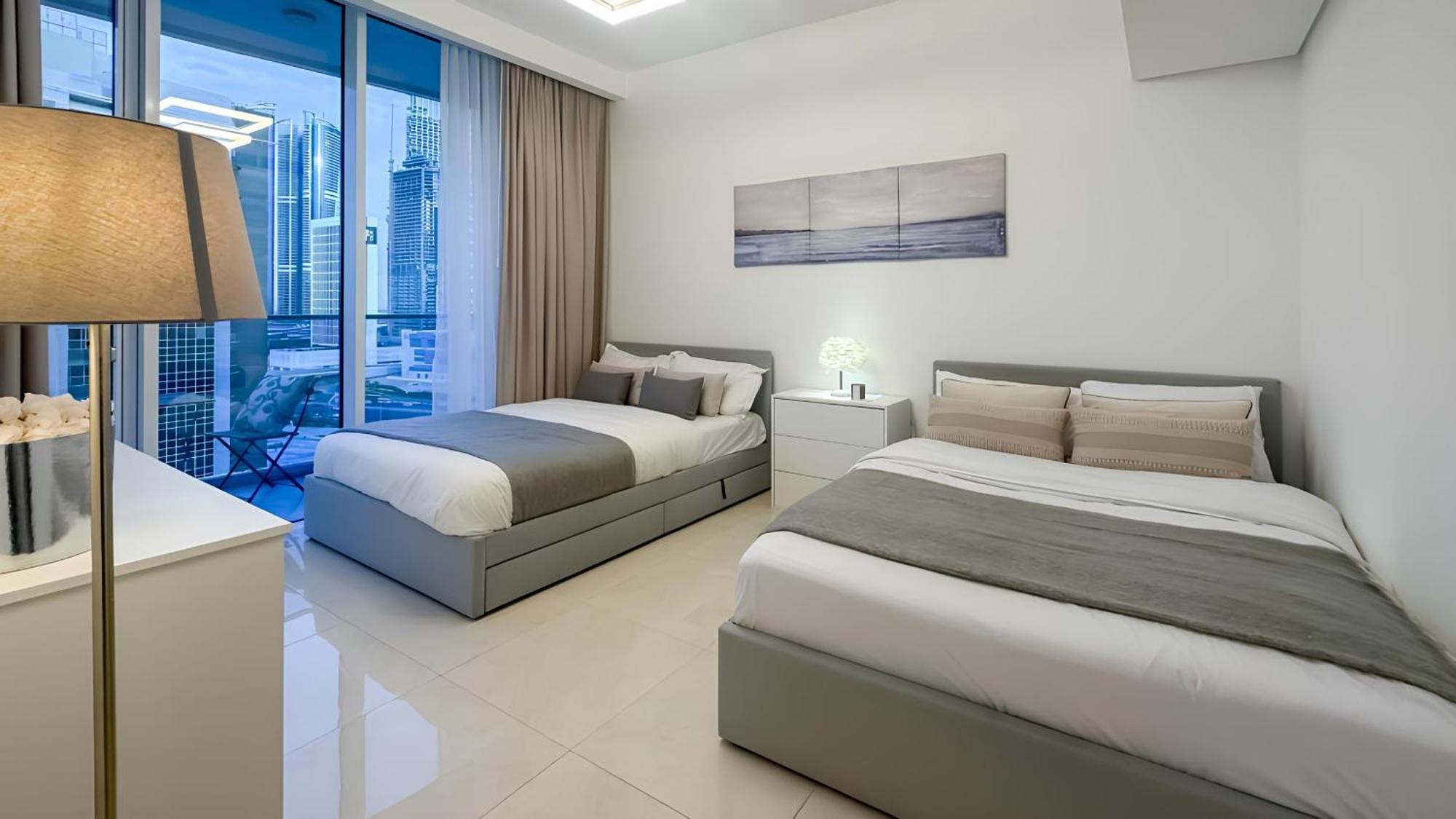 Spacious 2bdr Canal And Partial Burj Khalifa Views, Business Bay Appartement