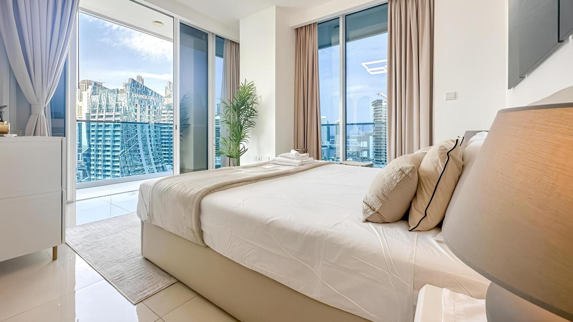 Spacious 2bdr Canal And Partial Burj Khalifa Views, Business Bay Appartement