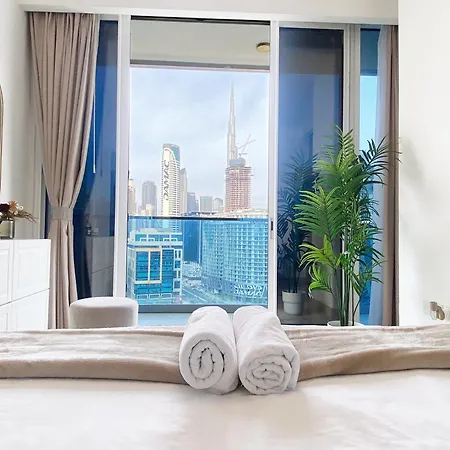 Spacious 2Bdr Canal And Partial Burj Khalifa Views, Business Bay Dubai Exterior photo